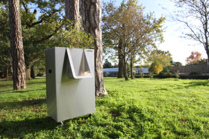 Uritrotteur | Mobile dry urinal in stainless steel, installed in the Grand Blottereau park in Nantes