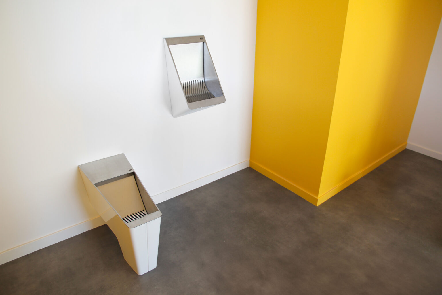 Waterless female urinal NPK / Ekovore