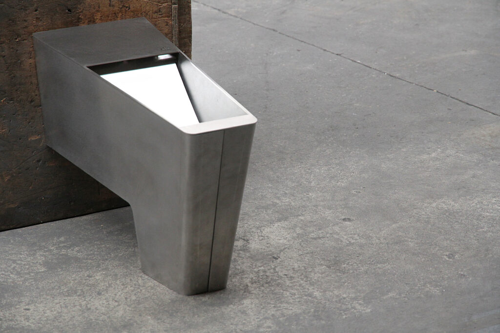 Waterless female urinal NPK / Ekovore